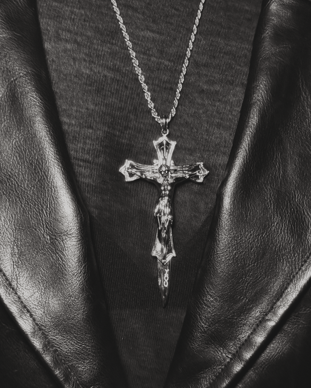Jesus Cross Knife Pendant
